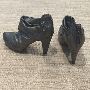 Booties sz 8